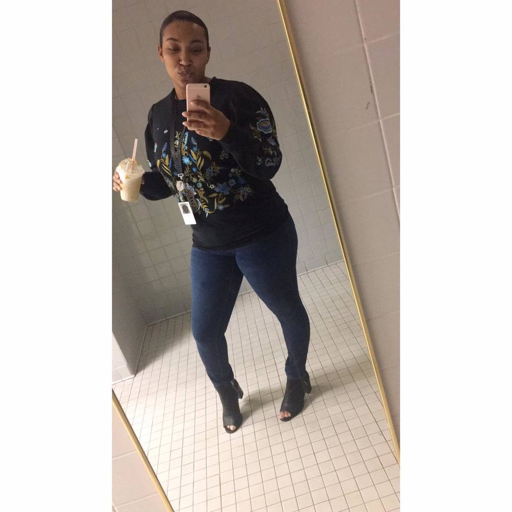 Meet your Posher, Julia